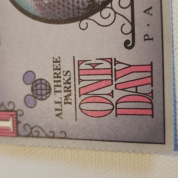 Vtg. Walt Disney World 1 day all 3 park pass July 15, 1995 - Picture 3 of 5